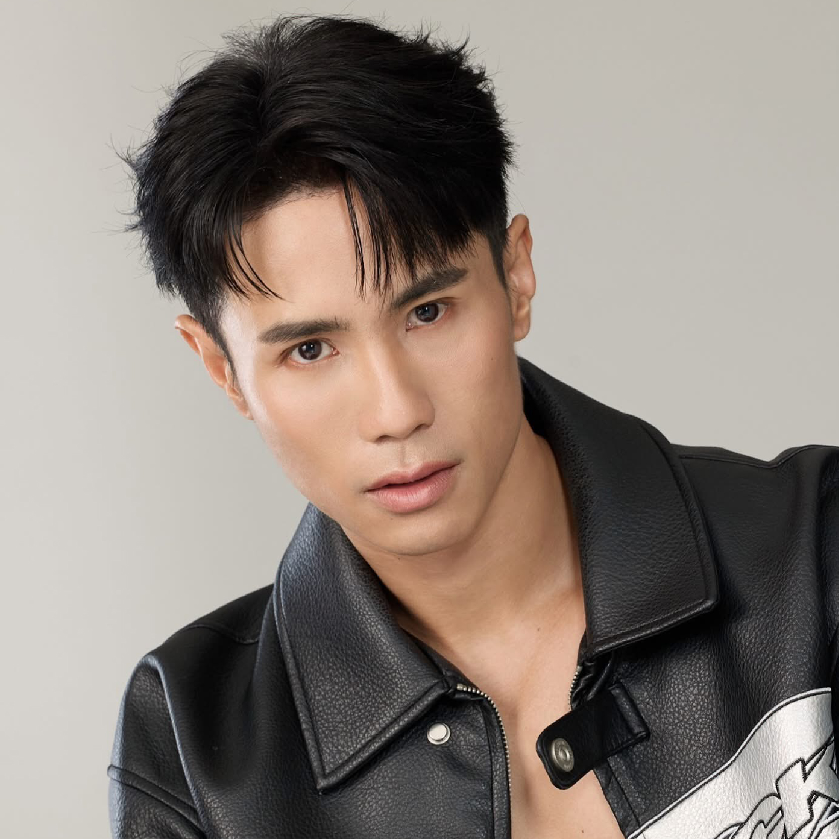 วราวุธ